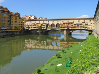 Fototapeta na wymiar Rio Arno Ponte Vecchio