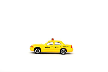 Fototapeta na wymiar New York Taxi z boku na białym