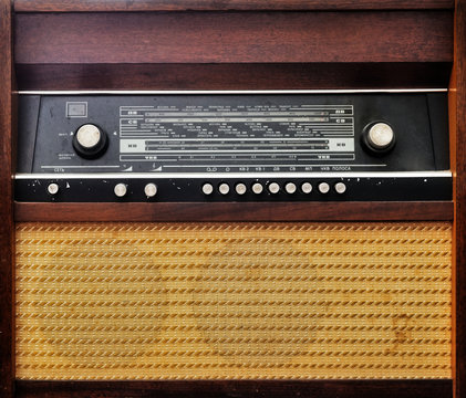 Vintage old radio set