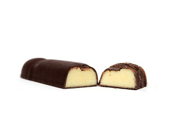 Marzipanbrot auf Weiß isoliert