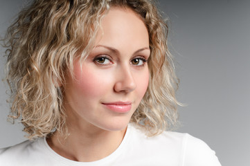 Naklejka premium The beauty blonde