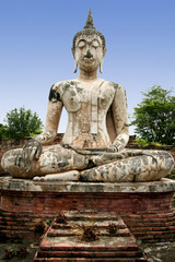 sukhothai buddha temple ruins thailand
