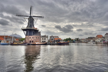 Fototapeta na wymiar Windmill Adriaan of Haarlem, Holland