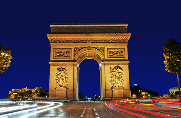 Fototapeta na wymiar Łuk Triumfalny, Paryż Francja