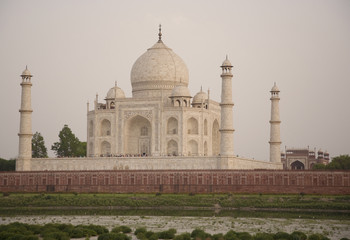 Fototapeta na wymiar Taj Mahal from Shah Jahan for Mumtaz Mahal