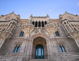 Fototapeta na wymiar Gaudi Comillas