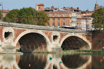 Le Pont Neuf et la Garonne à Toulouse