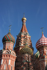 Fototapeta na wymiar Moscow. Cupolas of Pokrovskiy of cathedral.