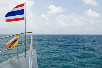 Fototapeta na wymiar boat on the sea at thailand