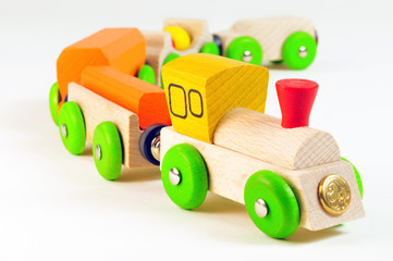 bunte Holzeisenbahn