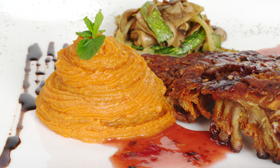Sweet potato puree with rib and vegetables
