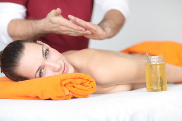 Obraz na płótnie Canvas Honig Massage