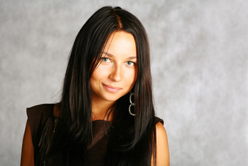 cute brunette face