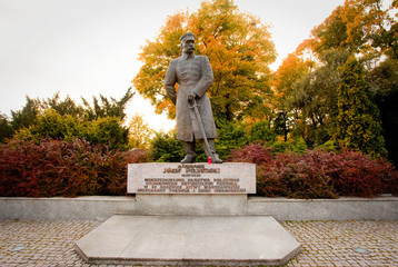 Monument -marshal Józef Piłsudski in Toruń,Poland - obrazy, fototapety, plakaty