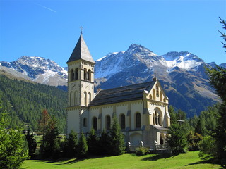 Fototapeta na wymiar Bergkirche aus Sulden (Solda) in Südtirol