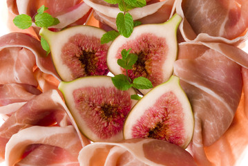 jamon crudo e higos