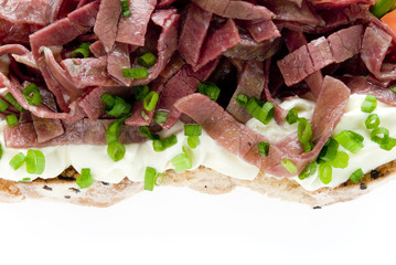 pastrami y queso crema