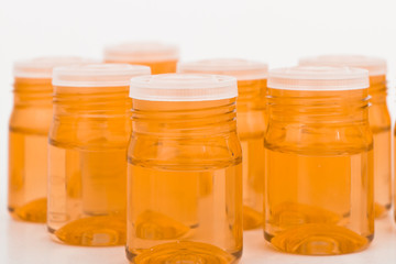 glass containers with concentrated antioxidant