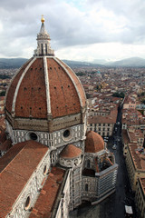 Fototapeta na wymiar view over the Duomo in Florence