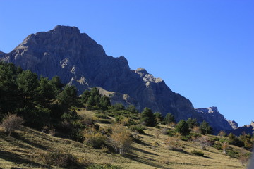 Peña Telera en otoño, montañas de Tramacastilla, Pirineos