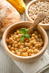 chicpeas soup-zuppa di ceci
