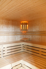 Fototapeta na wymiar Wnętrze drewnianej sauny