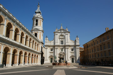 Fototapeta na wymiar Miejsce i Katedra w Loreto Loreto, Marche, Włochy