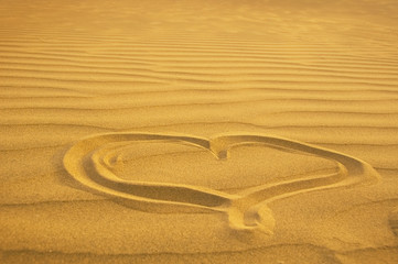 heart on sand