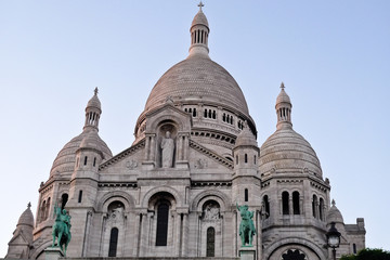 Fototapeta na wymiar Sacre Coeur church in Paris France