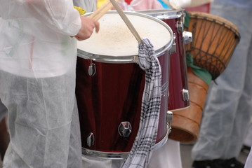 fanfare et tambours