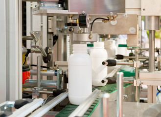 Serienfertigung von Kunststoffbehältern