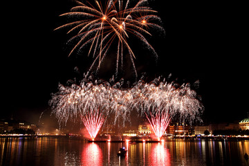 Feuerwerk Alstervergnügen Hamburg 2010