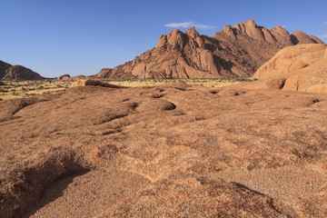 Fototapeta na wymiar Spitzkoppe skalisty krajobraz, Damaraland