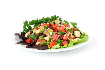 Salad with beans, tomatoes and chicken