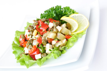 Salad with peppers and capers