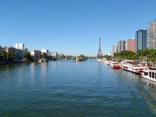 La Seine et la Tour Eiffel à Paris