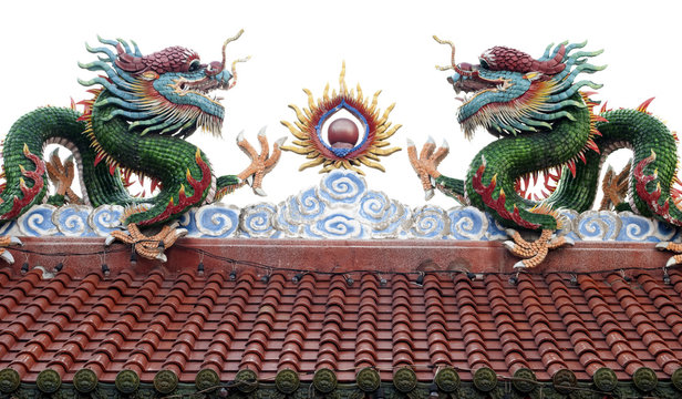 pair of dragons on roof of a Chinese temple