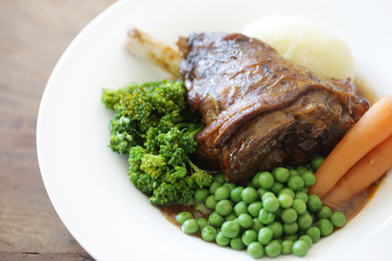 Shank of Lamb With Vegetables