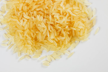 Raw rice grain