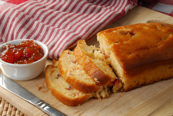 sliced cranberry bread