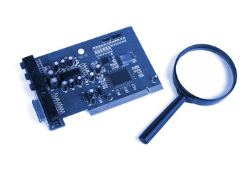 Magnifier and PCB