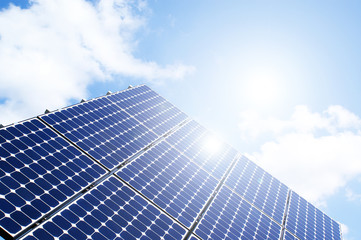 Obraz premium Solar und heisse Sonne