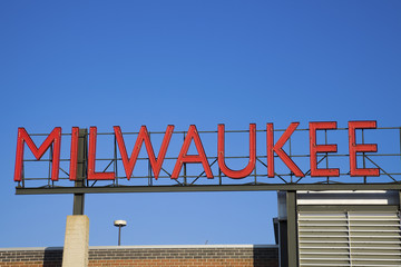Milwaukee sign - obrazy, fototapety, plakaty