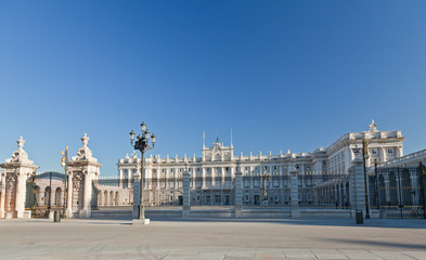 Fototapeta na wymiar Pałac Królewski w Madrycie Cit