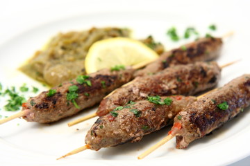 spiedini con limone e peperoncino