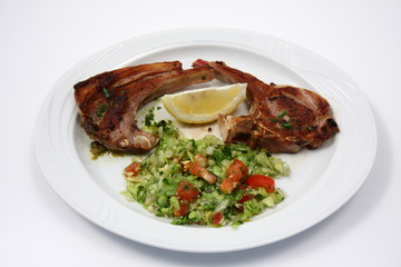 piatto con carne e verdure