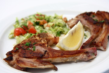carne nel piatto