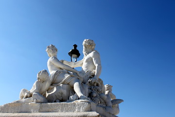 Statue du jardin des Tuileries à Paris
