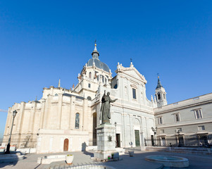 Fototapeta na wymiar The Cathedral of Almudena in Madrid