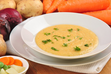pürrierter vegetarischer Gemüseeintopf